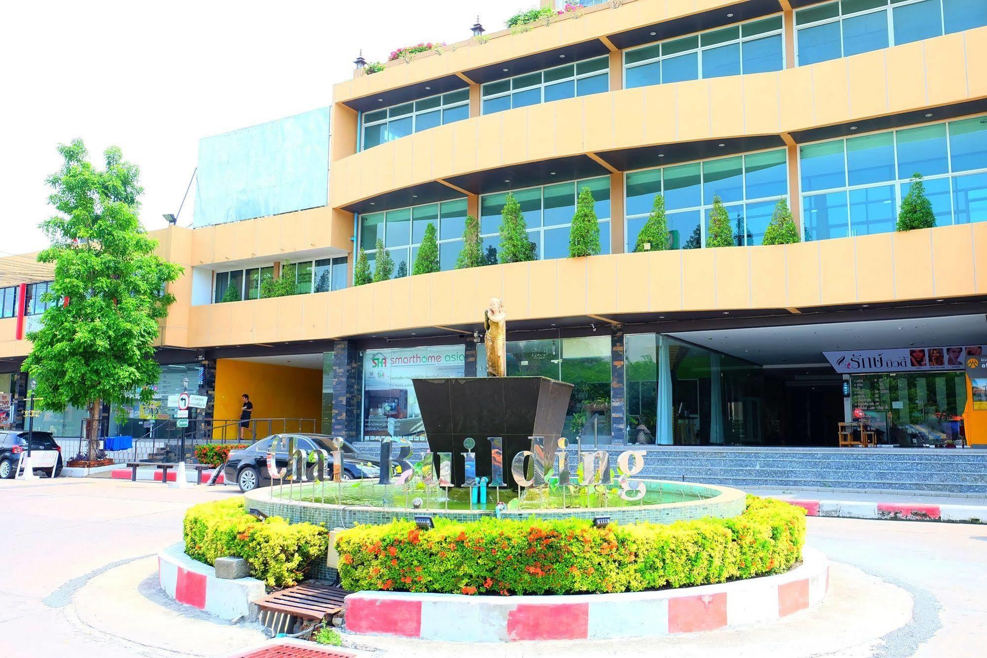 Tea Kui Huad@Chai Building Aparthotel Samut Prakan Exterior photo